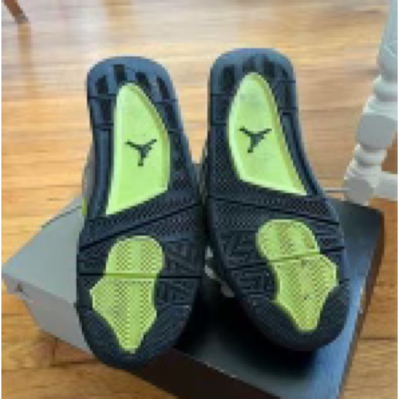 Jordan 4 Retro SE 95 Neon - Picture 3 of 6